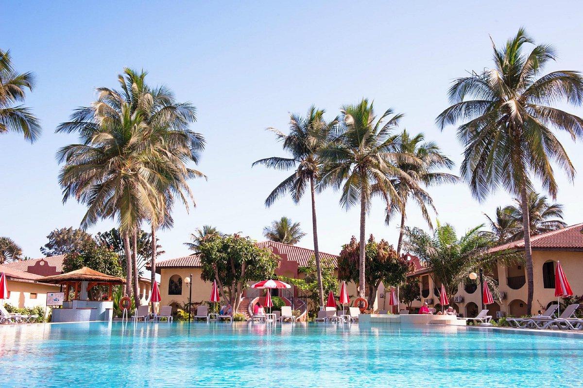 Ocean Bay Hotel & Resort Bakau Exterior photo