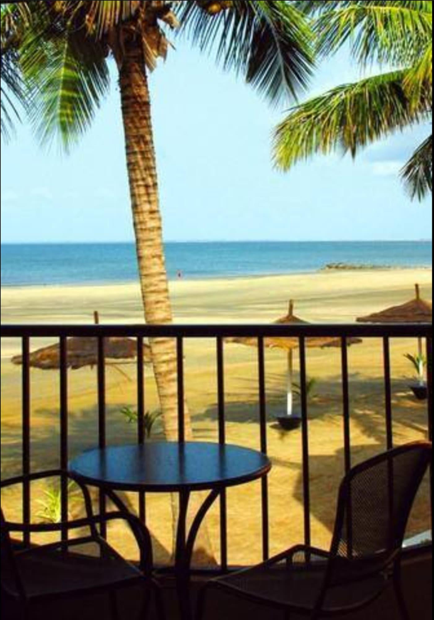 Ocean Bay Hotel & Resort Bakau Exterior photo