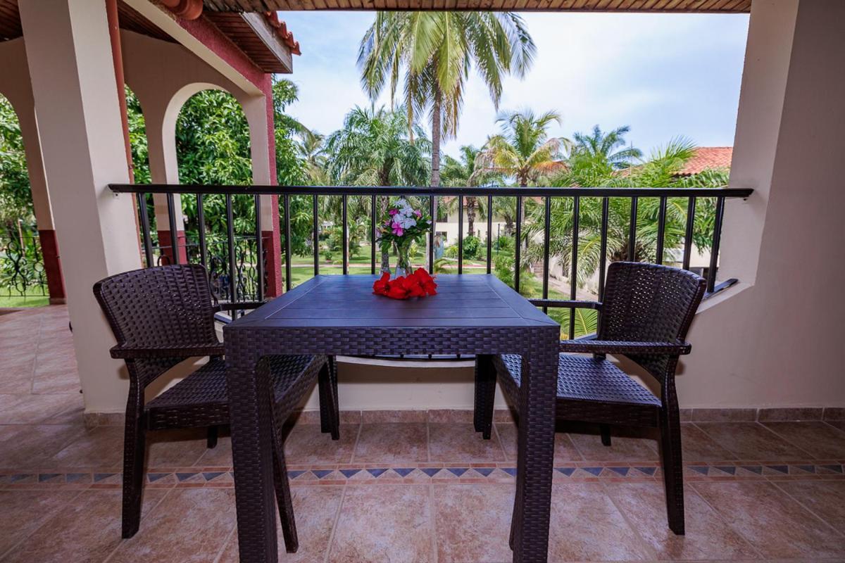 Ocean Bay Hotel & Resort Bakau Exterior photo