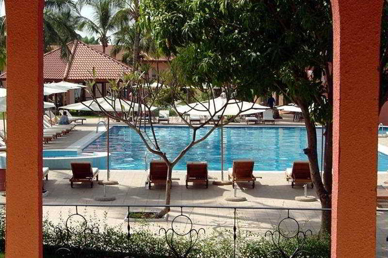 Ocean Bay Hotel & Resort Bakau Exterior photo
